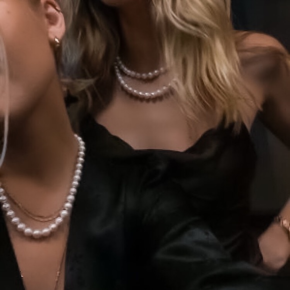 ⚜️𝟯𝟬%𝗢𝗙𝗙 𝗯𝘂𝗻𝗱𝗹𝗲𝘀 𝟯+⚜️ NEW Large Pearl Beaded Necklace - Picture 3 of 10